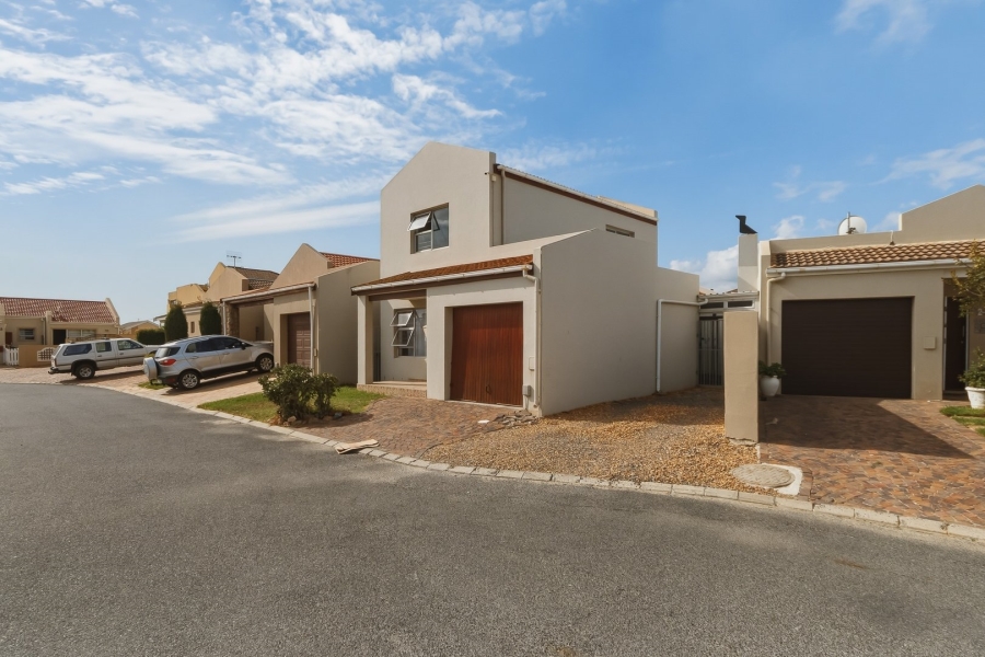 3 Bedroom Property for Sale in Fairview Golf Estate Western Cape